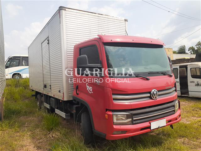 VOLKSWAGEN 13.180 DELIVERY 6X2 2022