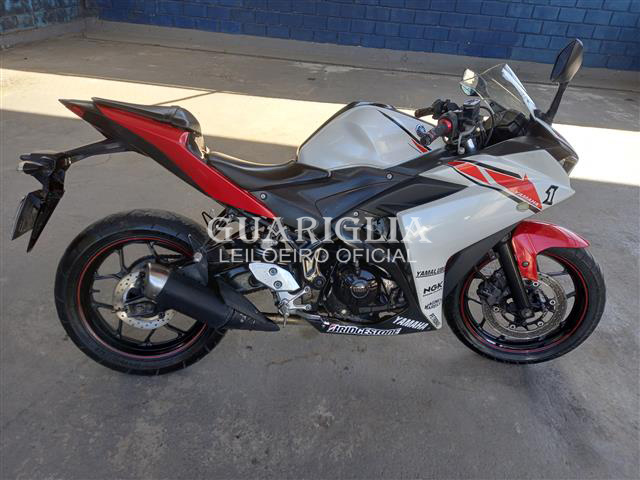 YAMAHA YZF R3 2017
