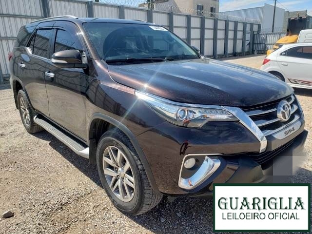 HILUX SW4 SRX 2.8 D-4D TURBO