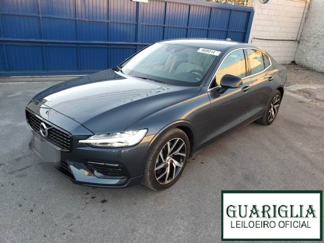 S60 T4 MOMENTUM 2.0 DRIVE-E TURBO